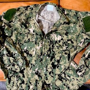 USN Shirt Small/ Short